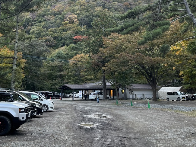 浩庵キャンプ場駐車場付近